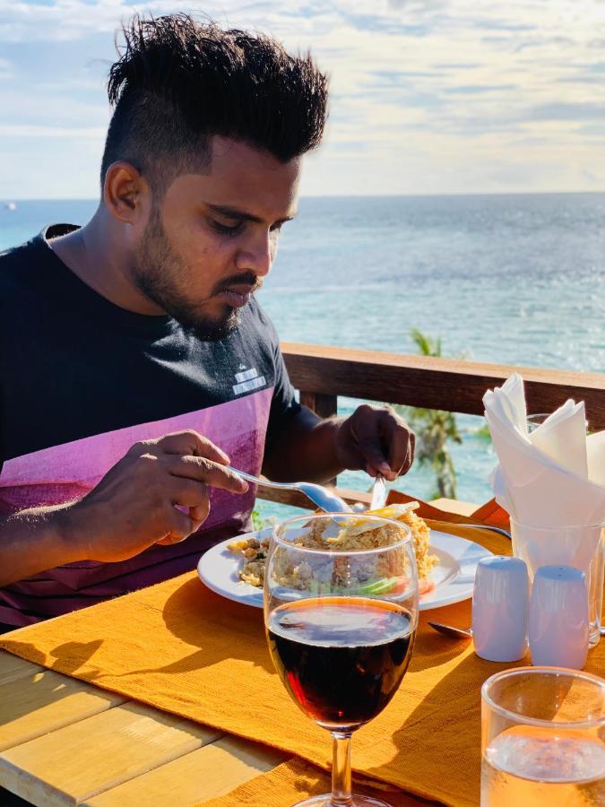 古莉 Ilaa Beach Maldives酒店 外观 照片